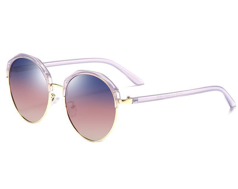 Voyagez avec style avec des lunettes de soleil pour femmes