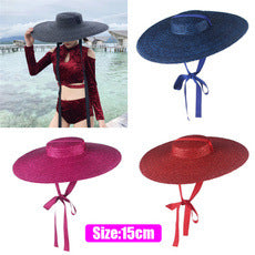 Elegante sombrero de paja negro de ala ancha: sombrero de verano de moda para mujer con cinta y correa para la barbilla