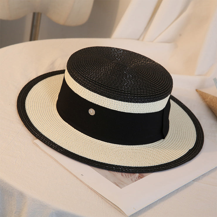 Elegante sombrero de paja retro con parte superior plana para mujer, transpirable y elegante, con letra M y detalle de flores