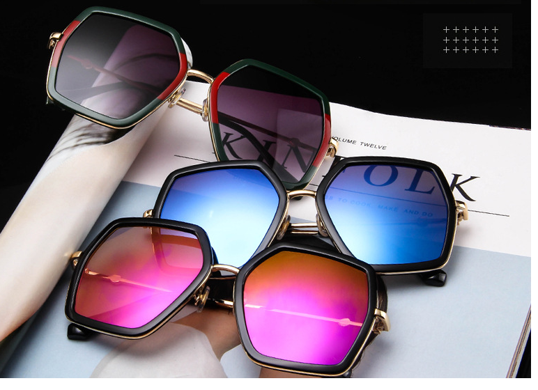 Gafas de sol poligonales modernas de moda.