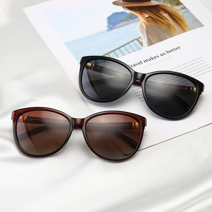 Timeless Retro Sunglasses for Men and Women