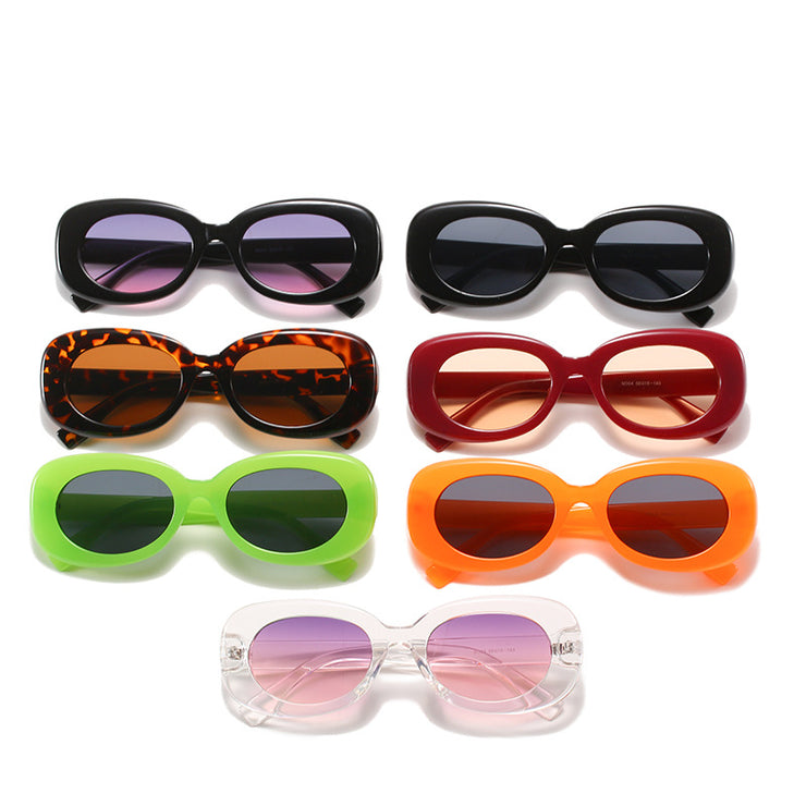 Simply Fashionable Oval Sunglasses for Women