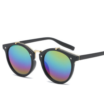 Lunettes de soleil élégantes avec protection UV400 avec monture en PC – Design délicat et ajustement confortable