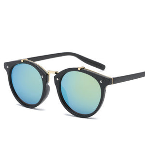 Stylish UV400 Protection Sunglasses with PC Frame - Delicate Design and Comfortable Fit