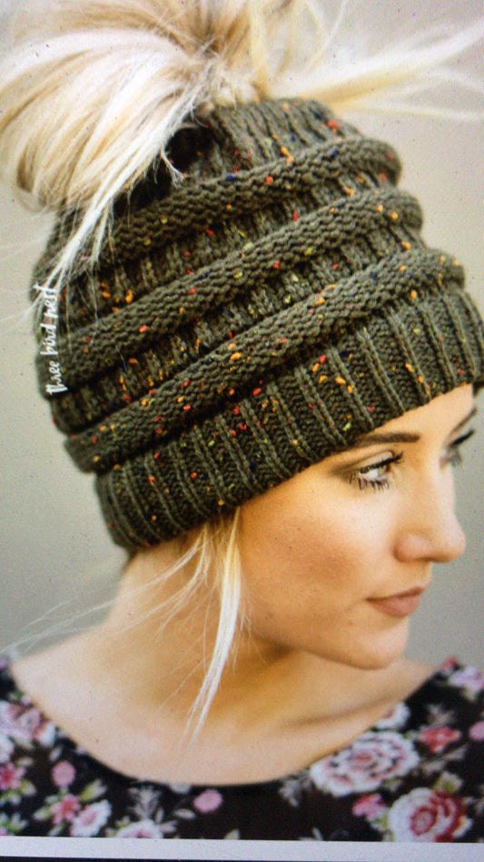 Stylish CC Stickers and Knitted Horsetail Hats for Autumn and Winter