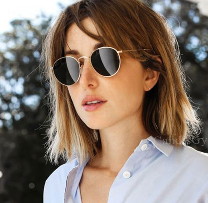 Adopte vibraciones retro con elegantes gafas de sol para mujer