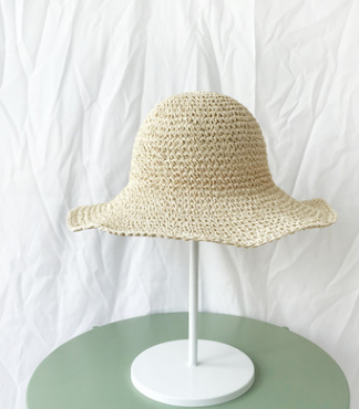 Stylish Sunscreen Hat for Women - Foldable Straw Hat for a Cool Summer Outing