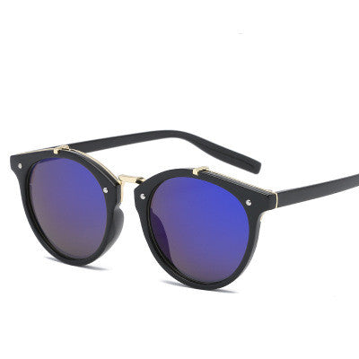 Elegantes gafas de sol con protección UV400 y montura de PC: diseño delicado y ajuste cómodo 
