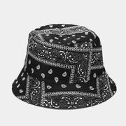 Chapeaux bob élégants à imprimé bandana en plusieurs couleurs