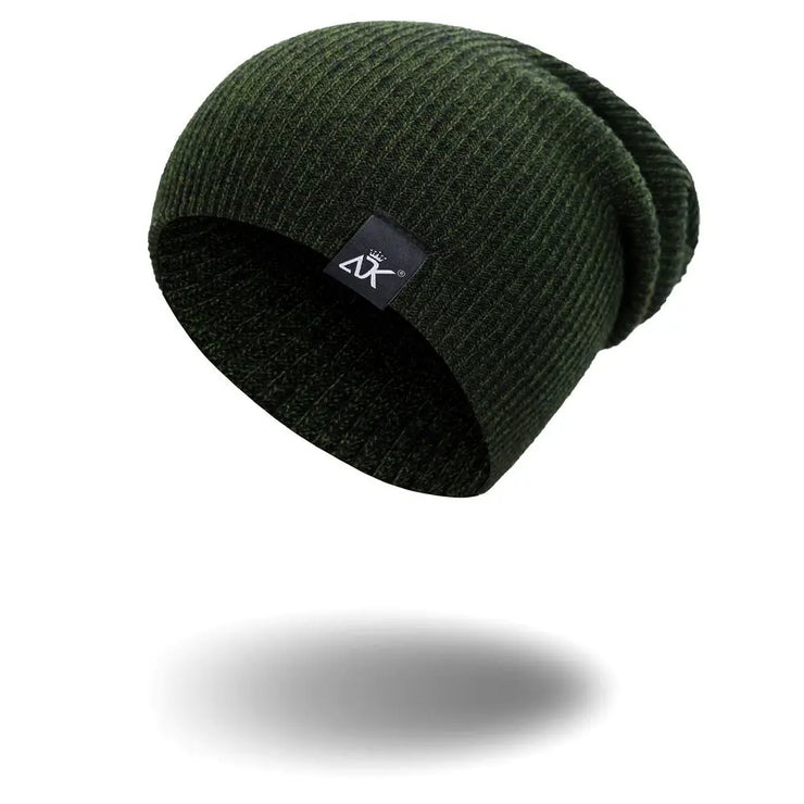 Unisex Winter Knit Beanie: Stylish & Warm for Outdoor Adventures