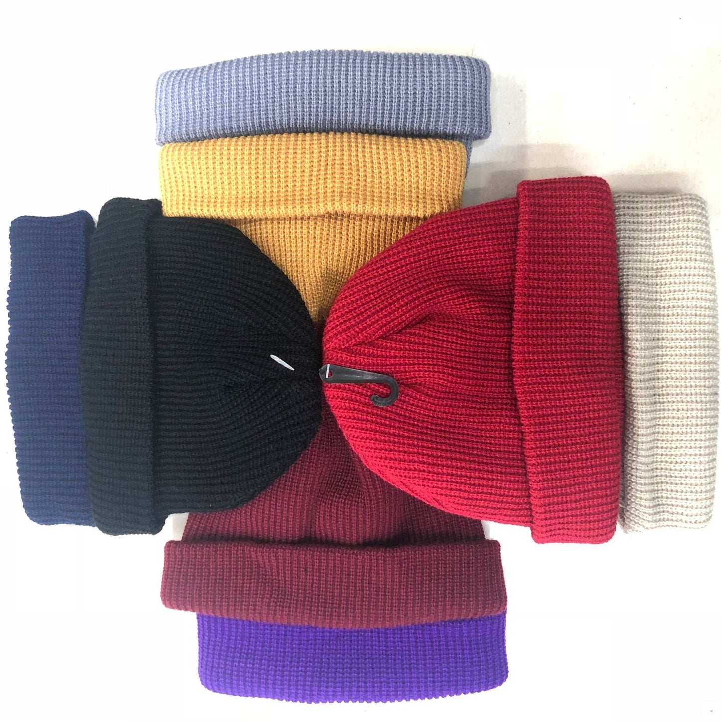 Chapeaux en tricot acrylique unisexe à la mode avec broderie de lettres